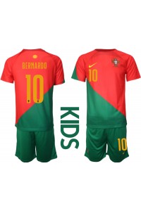 Portugali Bernardo Silva #10 Jalkapallovaatteet Lasten Kotipeliasu MM-kisat 2022 Lyhythihainen (+ Lyhyet housut)